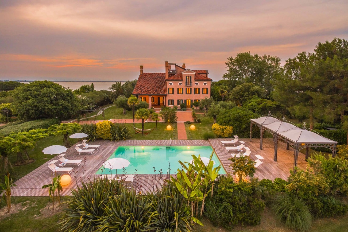 The Best Luxury Villas Handpicked Private Rentals Mr Mrs Smith